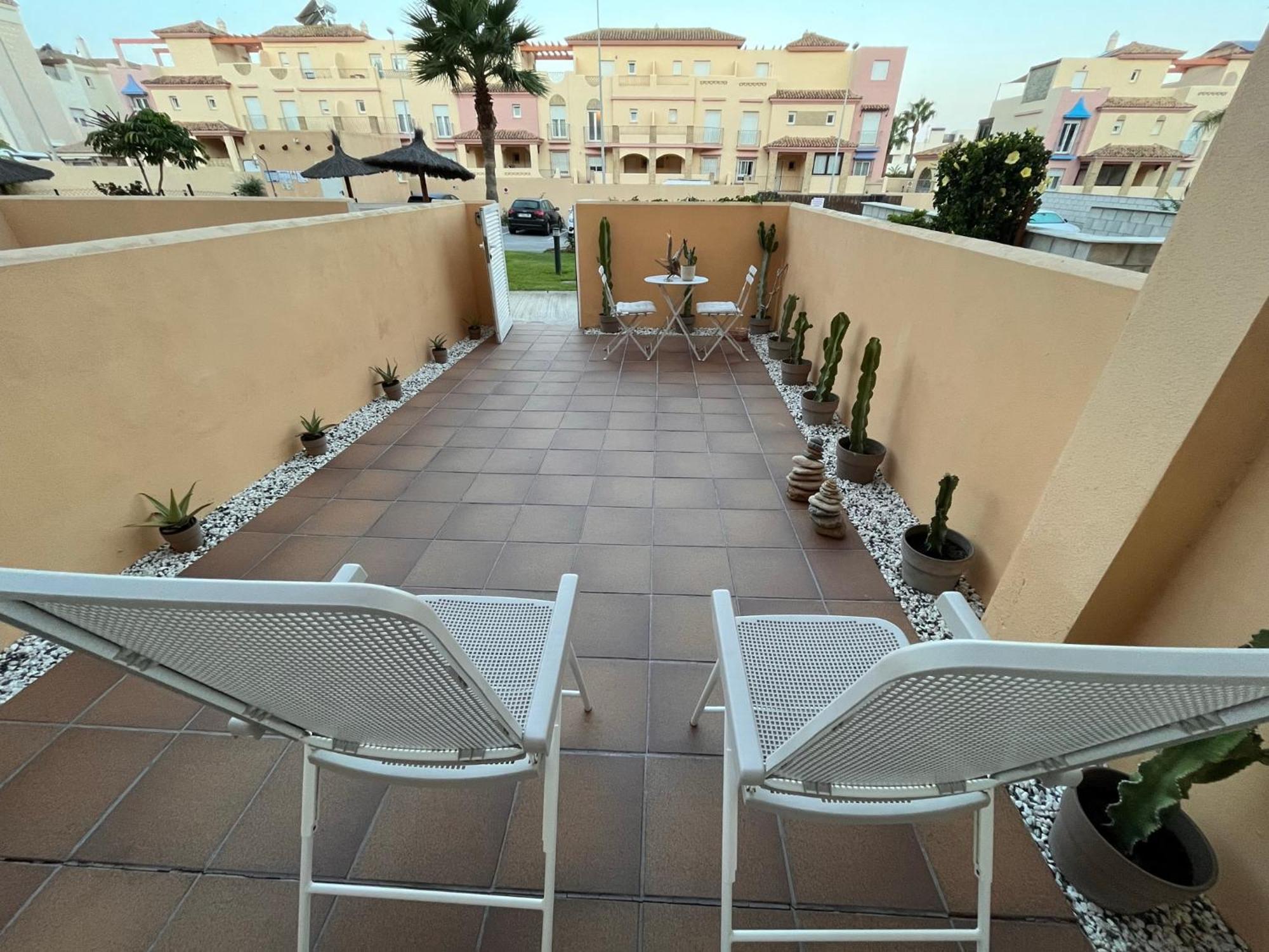 Los Lances Tarifa - Piscina Y Patio Экстерьер фото